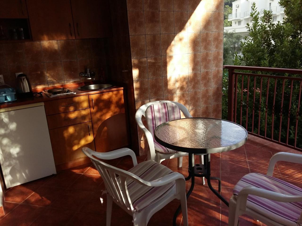 Lazar Apartments Petrovac Exteriör bild