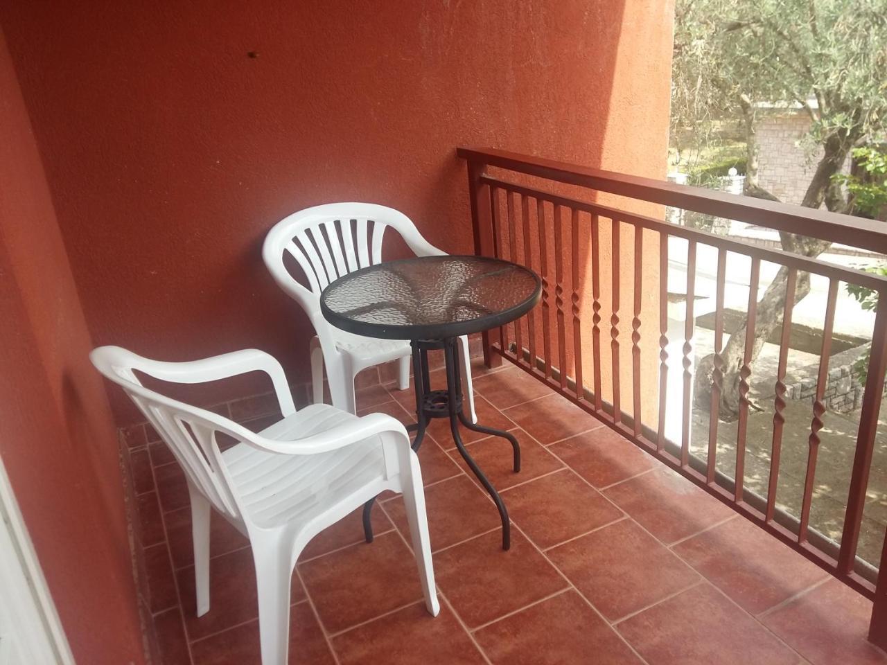 Lazar Apartments Petrovac Exteriör bild