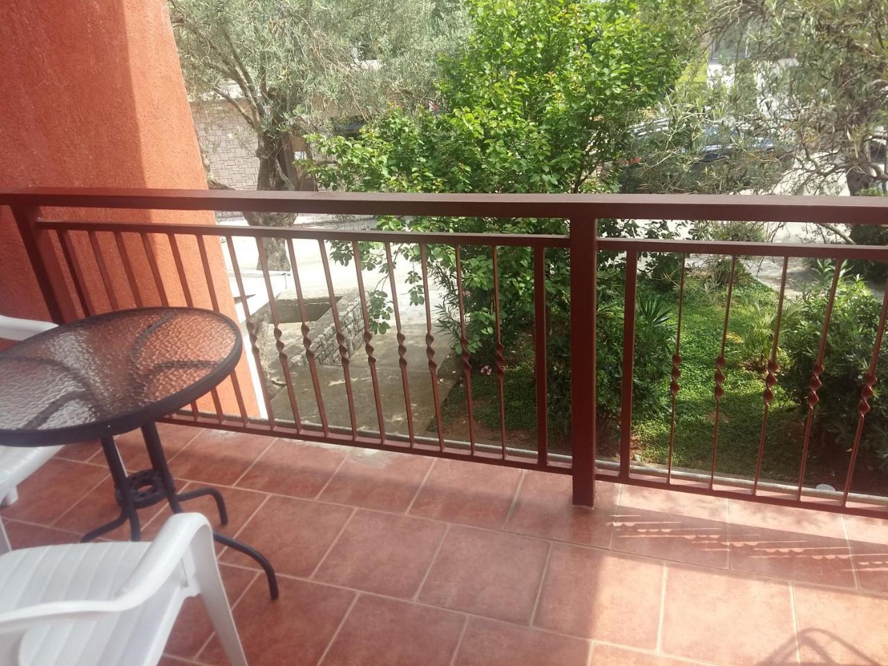 Lazar Apartments Petrovac Exteriör bild
